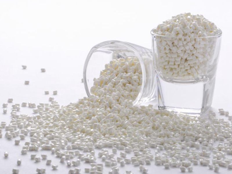 改性塑料注塑制品出現銀色或黑色紋跡的原因是什么？解決方法